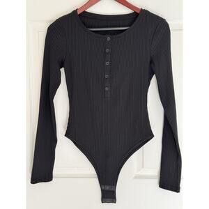 Commense Women's Black Ribbed Long Sleeve Bodysuit Size Medium